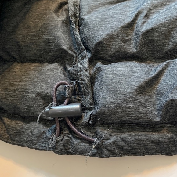 TNA women’s size small dark, charcoal, gray Hooded down Jacket - Picture 8 of 14